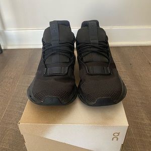 Women’s ON Cloudnova Running Shoes